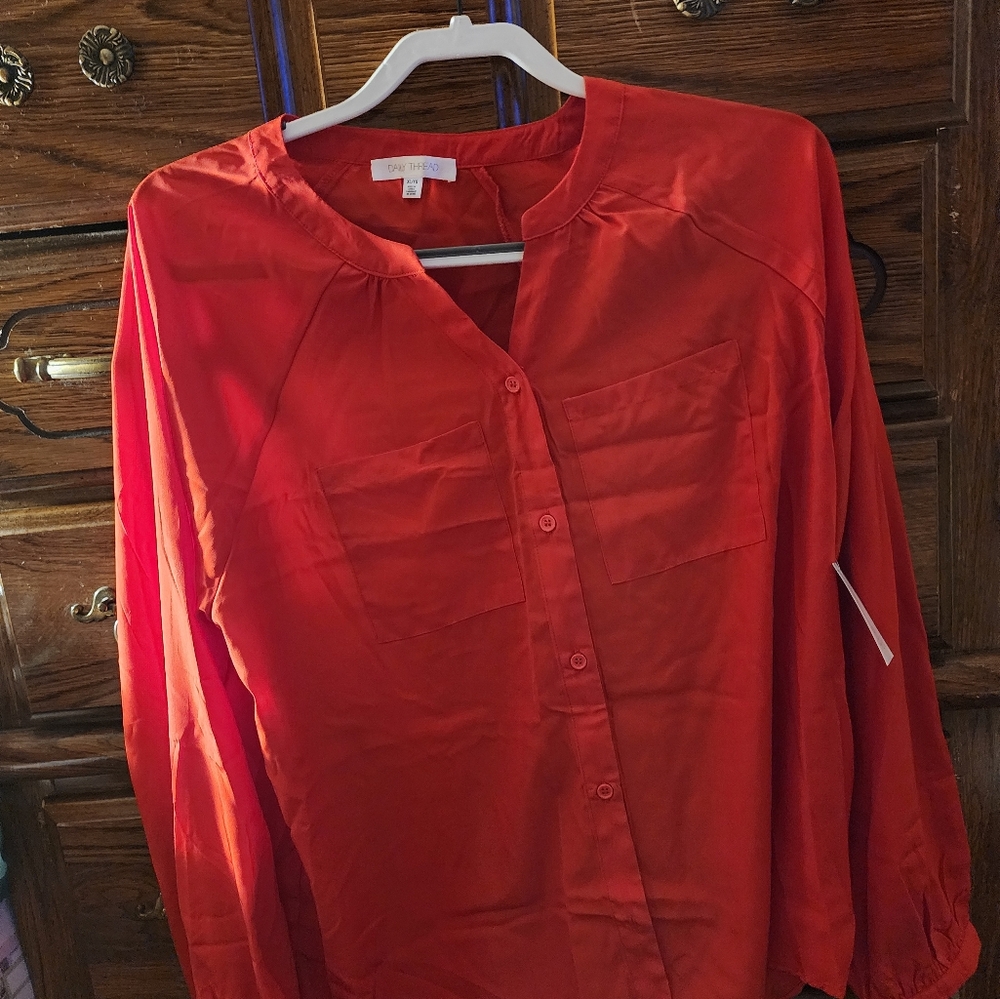 100% Polyester - Picture 2 of 7